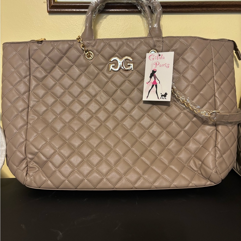 Elegant Quilted Tote Bag in Taupe